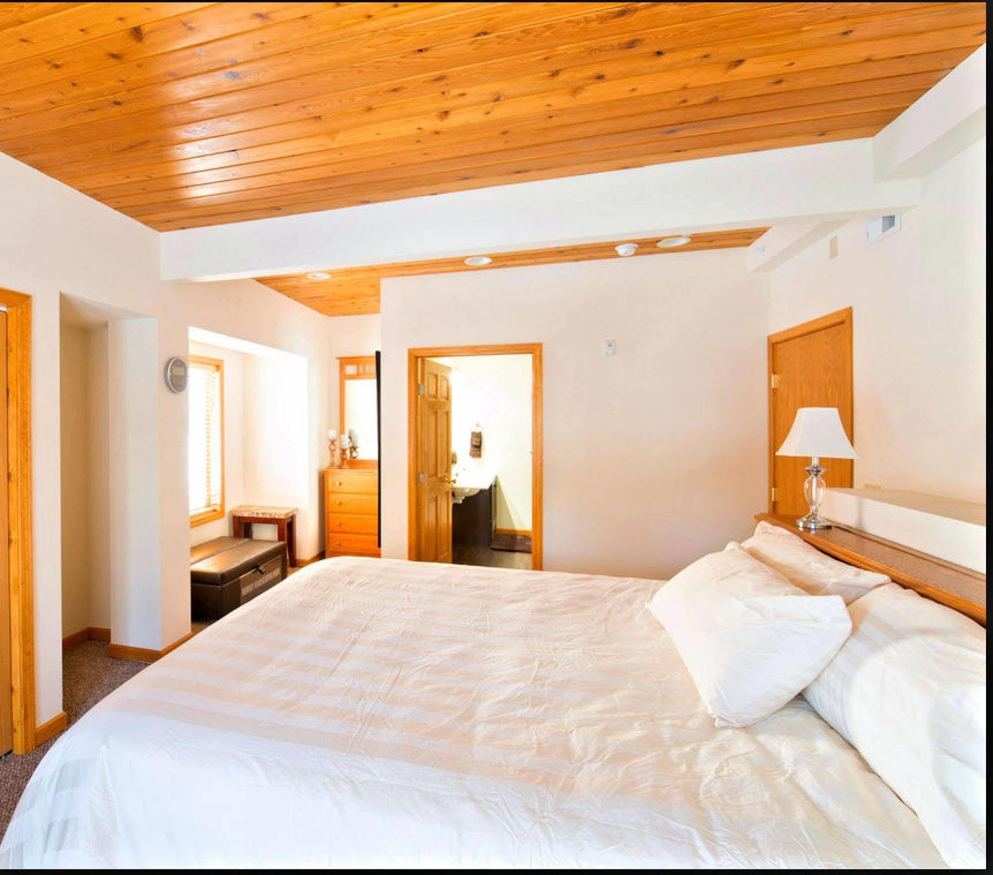 Mein Haus Bed & Breakfast Avon Exterior foto